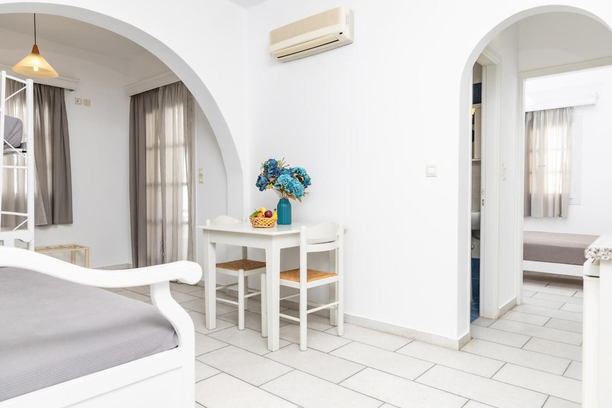 Depis Studios & Apartments Naxos City Bagian luar foto
