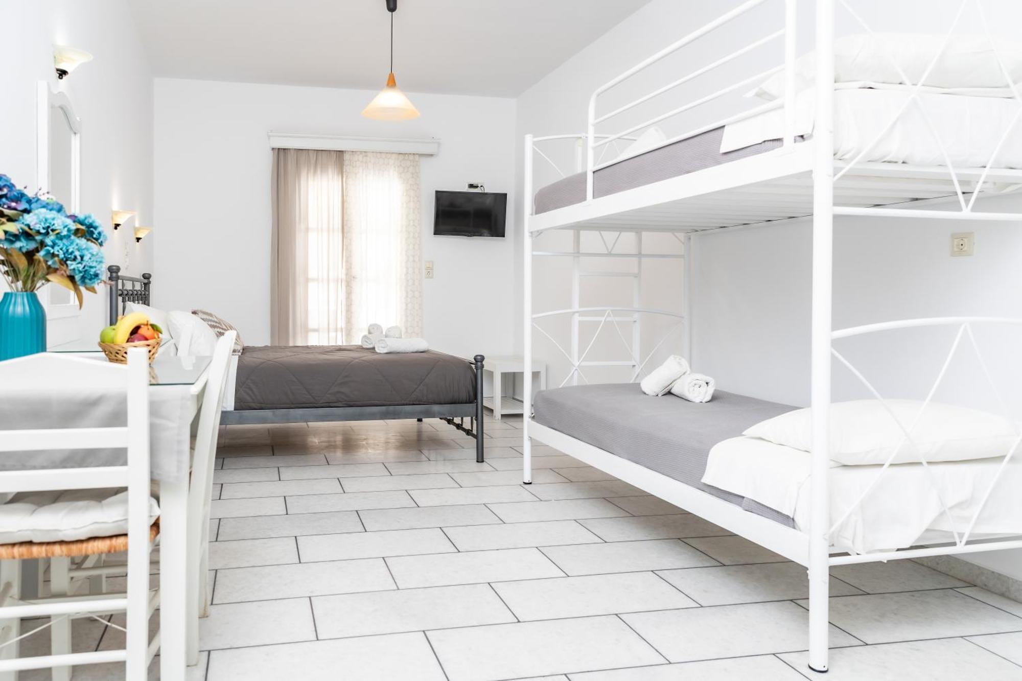 Depis Studios & Apartments Naxos City Bagian luar foto