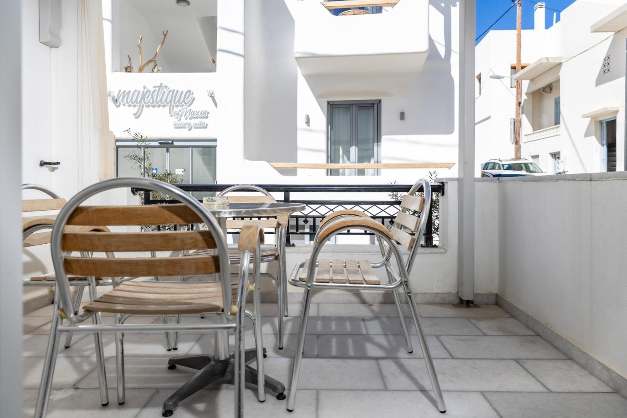 Depis Studios & Apartments Naxos City Bagian luar foto