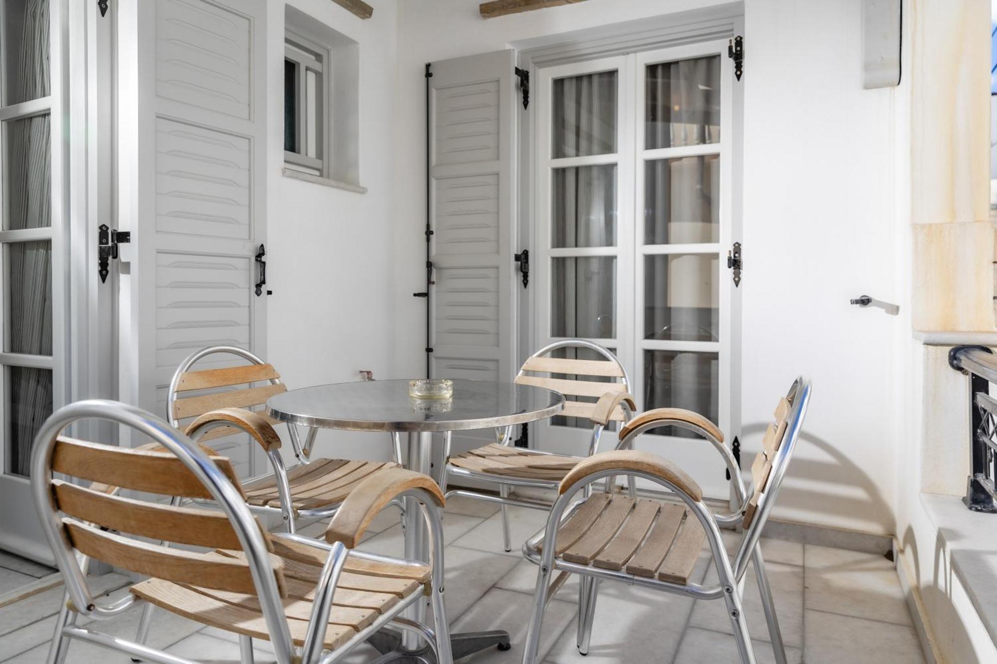 Depis Studios & Apartments Naxos City Bagian luar foto