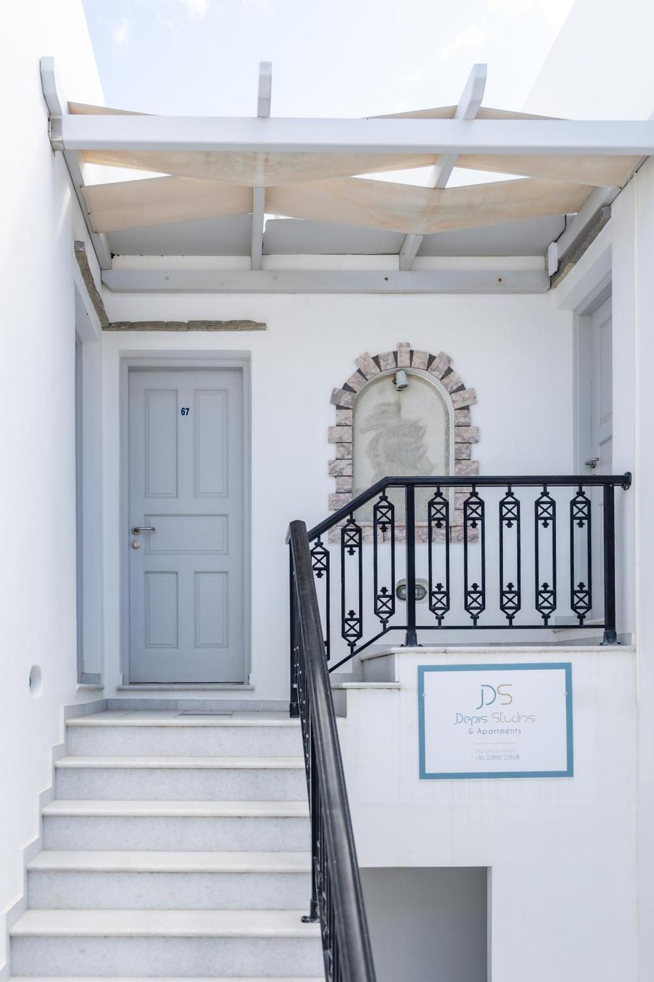 Depis Studios & Apartments Naxos City Bagian luar foto