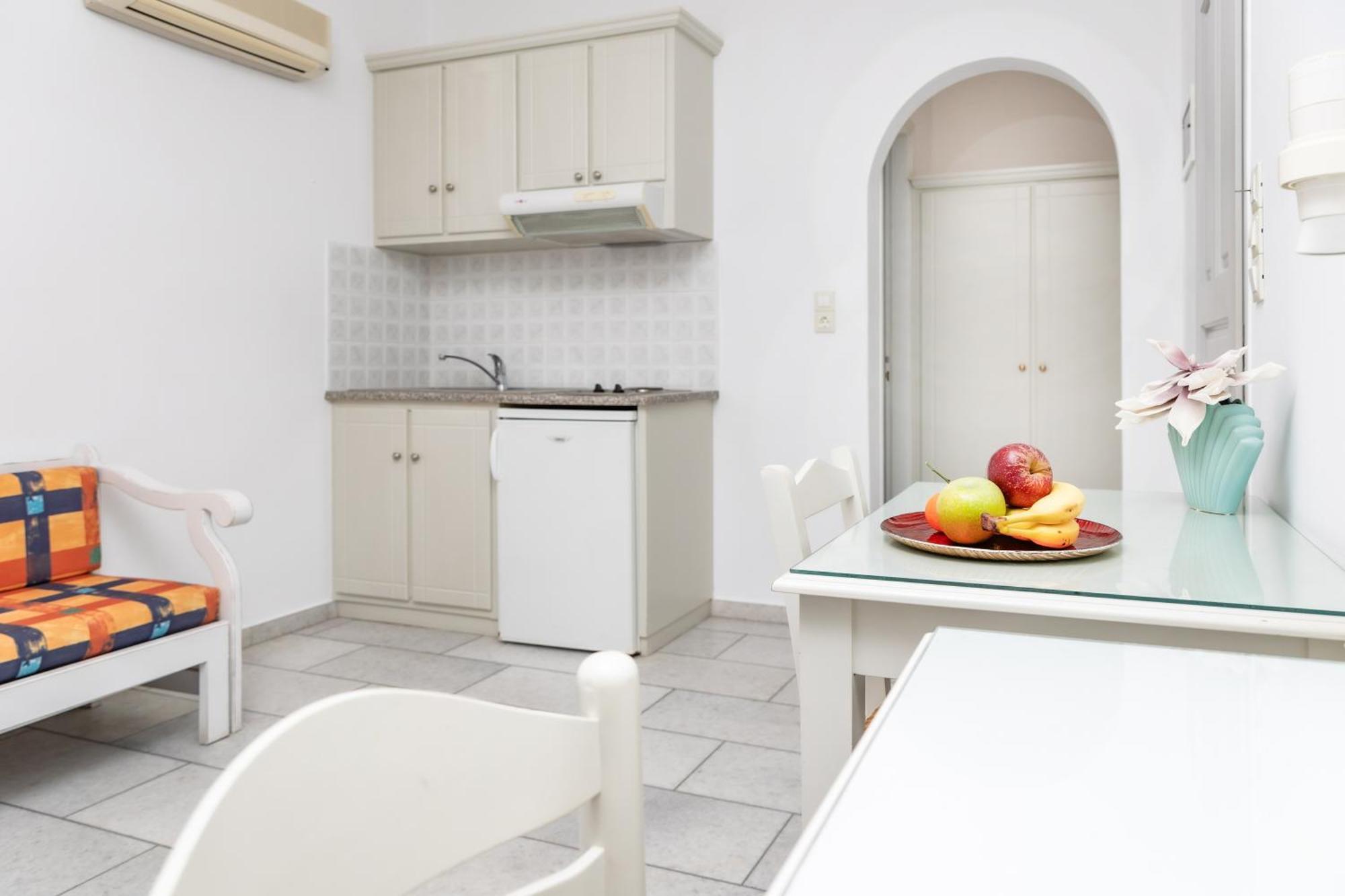 Depis Studios & Apartments Naxos City Bagian luar foto