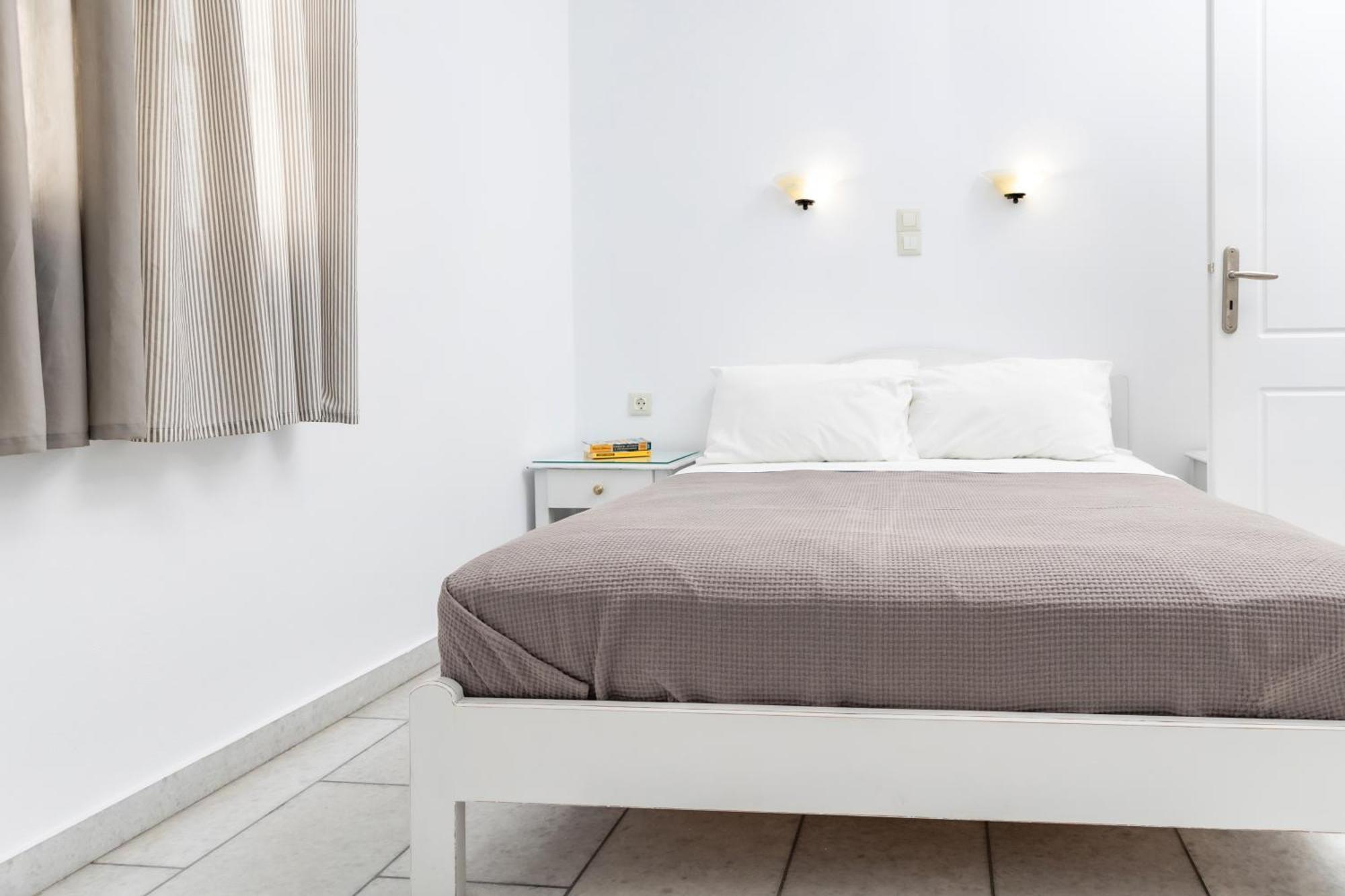 Depis Studios & Apartments Naxos City Bagian luar foto