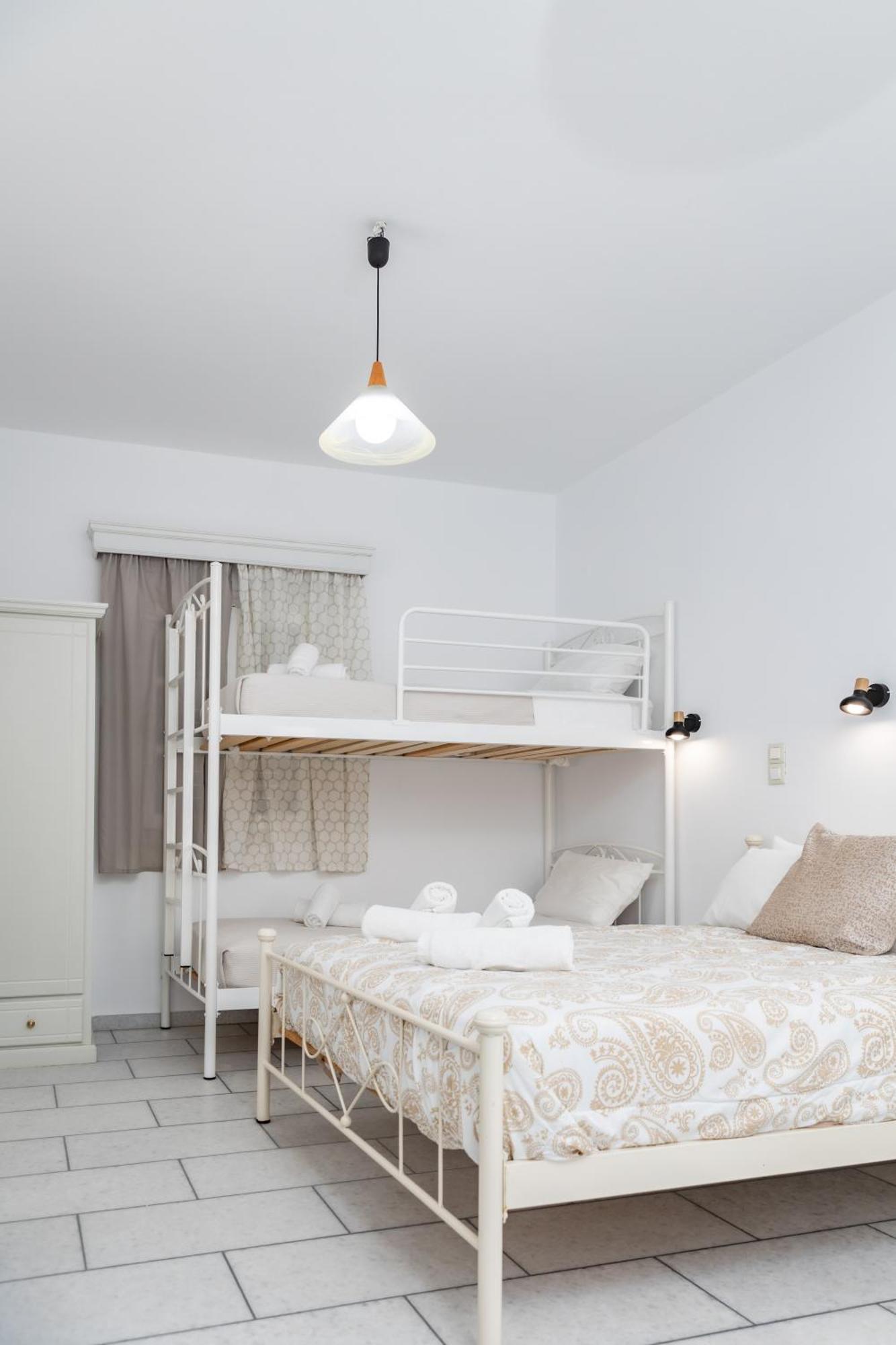 Depis Studios & Apartments Naxos City Bagian luar foto